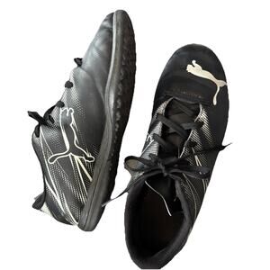 ATTACANTO Turf Training PUMA big Kids Size 4 US